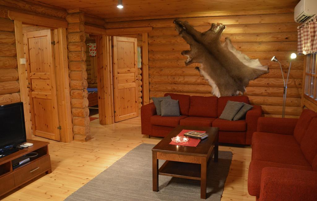 Lomapesae Cottages Pertunmaa Kamer foto
