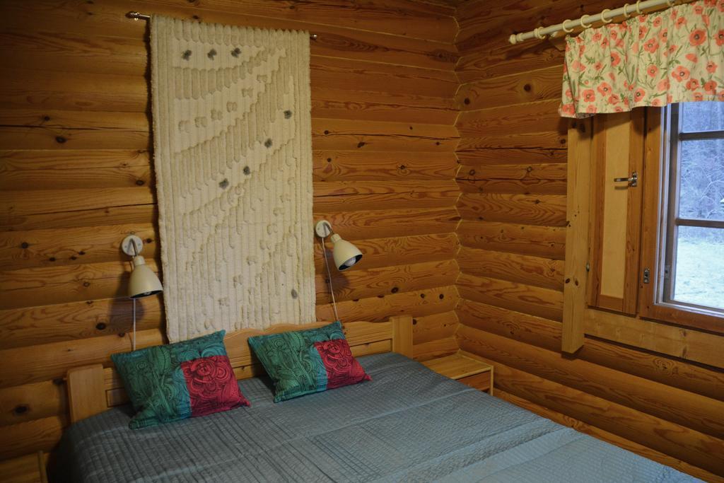 Lomapesae Cottages Pertunmaa Kamer foto
