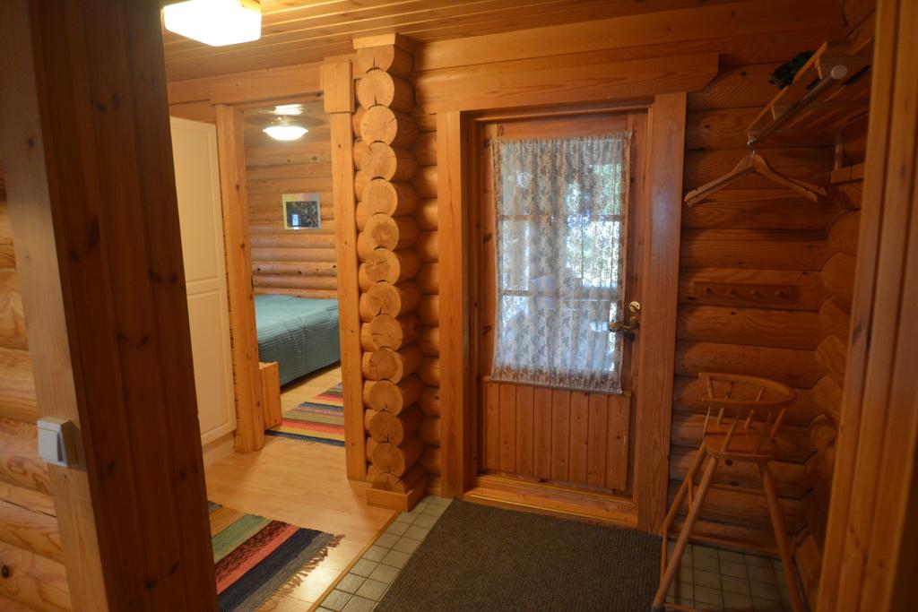 Lomapesae Cottages Pertunmaa Kamer foto