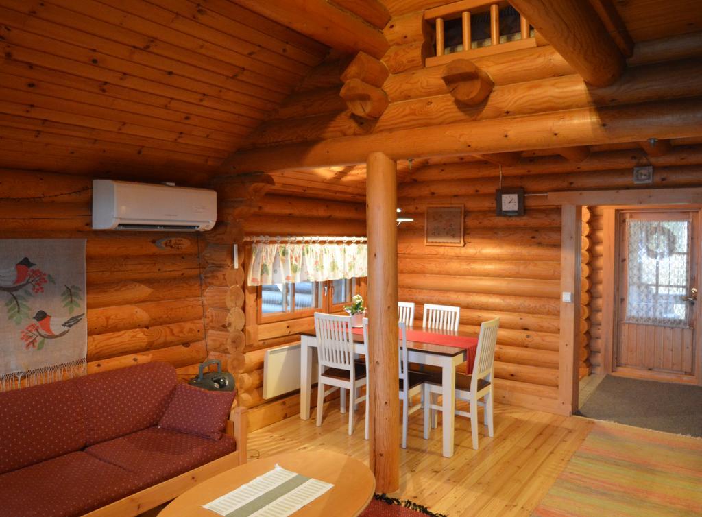 Lomapesae Cottages Pertunmaa Kamer foto