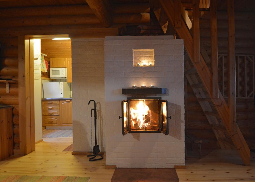 Lomapesae Cottages Pertunmaa Kamer foto