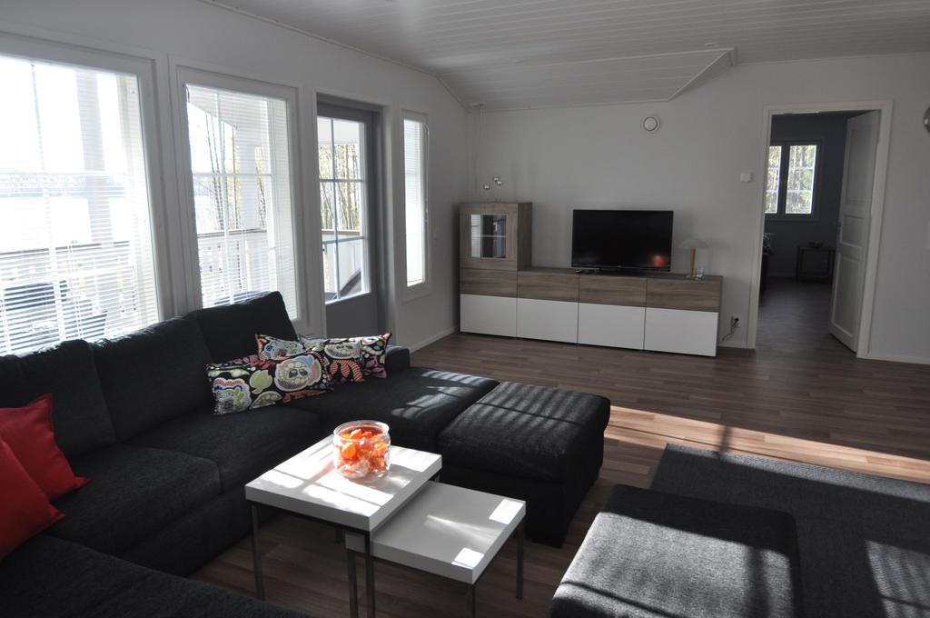 Lomapesae Cottages Pertunmaa Kamer foto