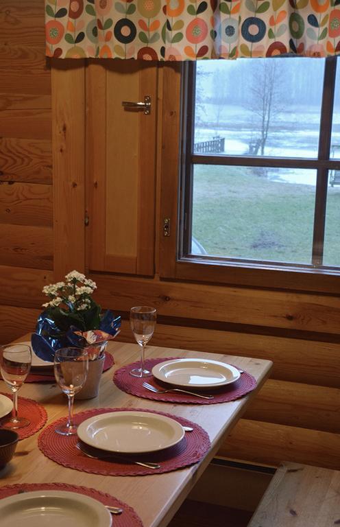 Lomapesae Cottages Pertunmaa Kamer foto