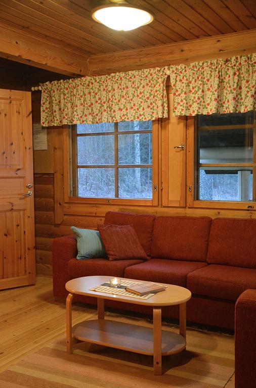 Lomapesae Cottages Pertunmaa Kamer foto